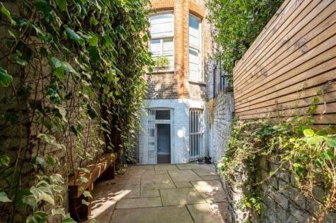 Private rear garden