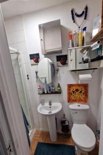 Bathroom combined W.C