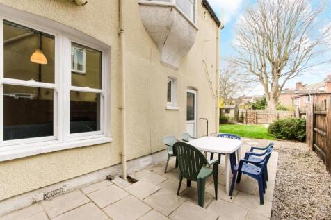 Rear garden &amp; patio
