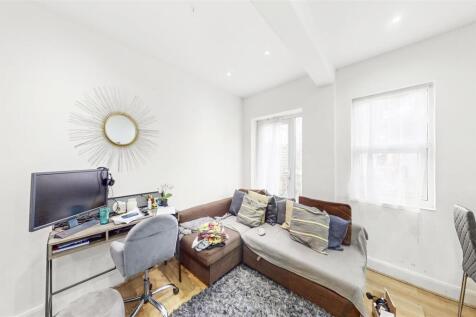 Extended lounge