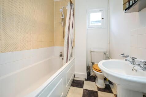 Bathroom combined W.C