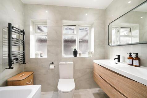 Family bathroom