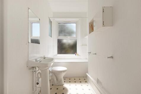 Bathroom combined W.C