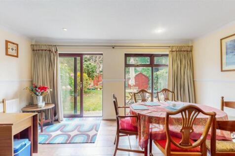 patio doors leading out to garden from dining room