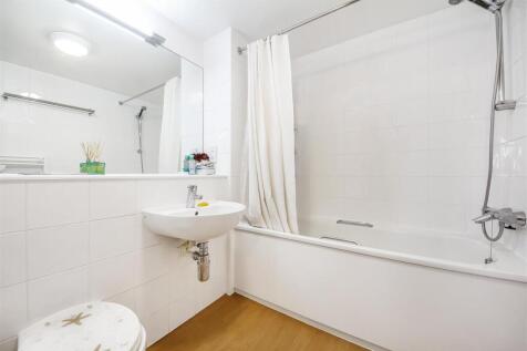 Bathroom combined W.C
