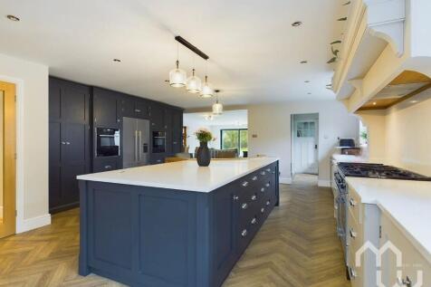 Stunnning Kitchen