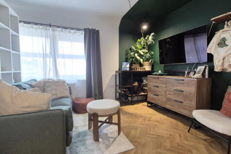 Open Plan Living/Kitchen/Diner