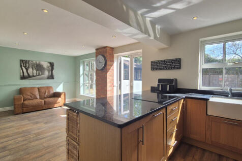 Open Plan Living/Kitchen/Diner
