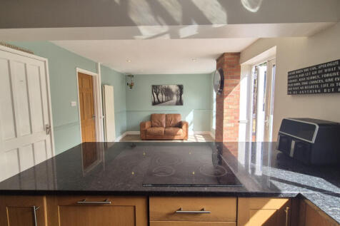 Open Plan Living/Kitchen/Diner