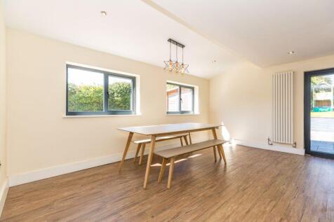Kitchen Family Room