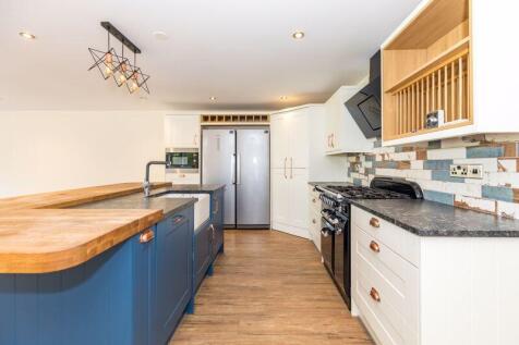 Kitchen Family Room