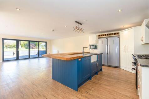 Kitchen Family Room