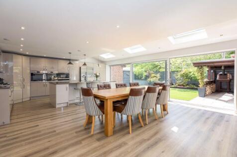 Kitchen Family Room