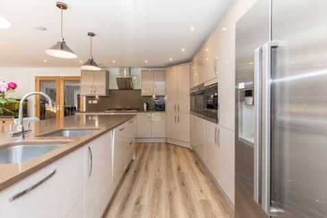 Kitchen Family Room