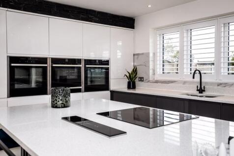 Kitchen Family Room