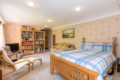 Bed annexe
