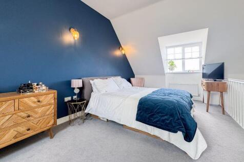 Master bed