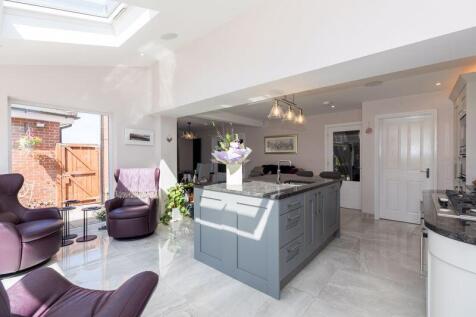 Living Dining Kitchen 