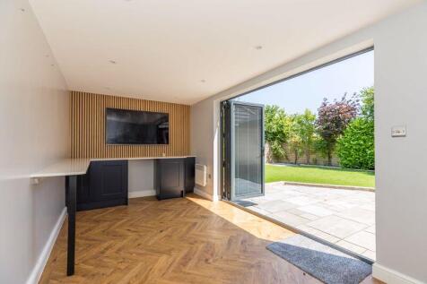 Garden room