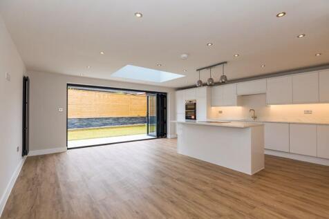Kitchen Family Room