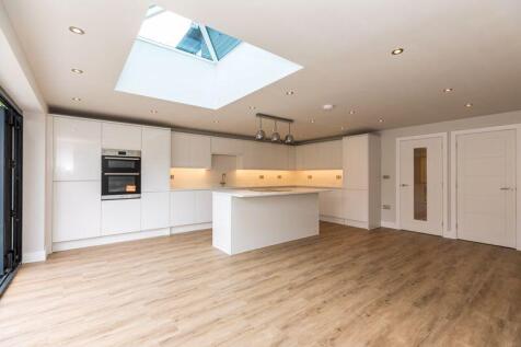 Kitchen Family Room