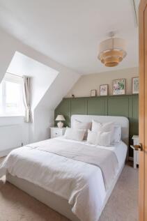 Master bed