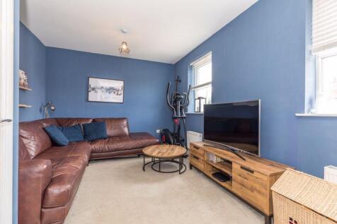 Lounge / Bedroom 