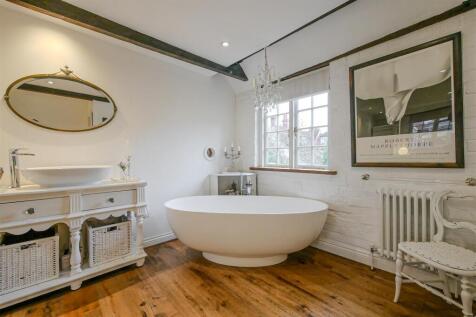 Stand Alone Bath