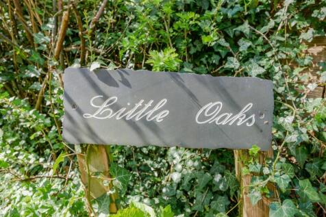 Little Oaks