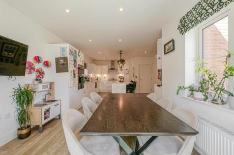 Kitchen/Breakfast/Family Room