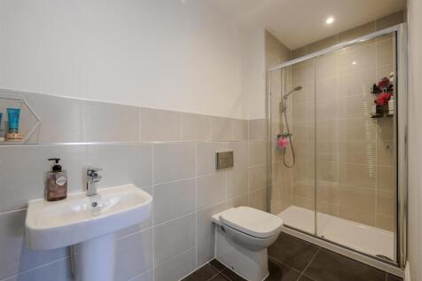 En-Suite (2)