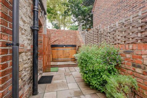 Rear Courtyard