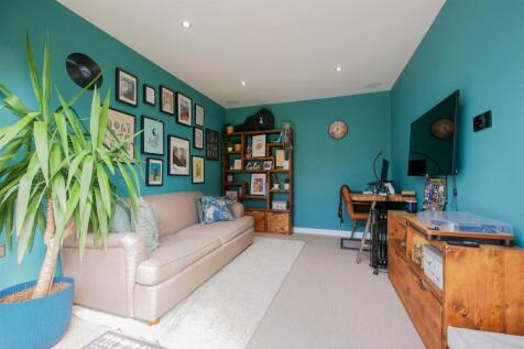 Garden Office/Converted Garage