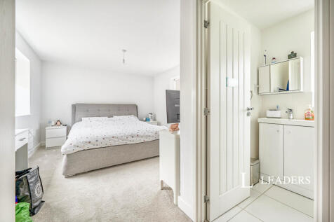 Bedroom &amp; Ensuite