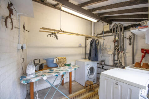 Washroom/Utility