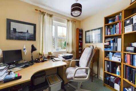Bedroom/Study