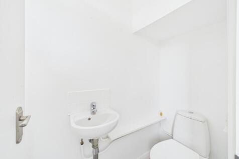 Cloakroom/WC