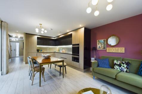 KItchen/Diner/Family Room