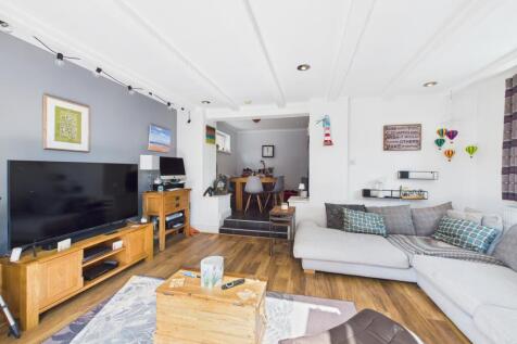 Sitting/Family Room