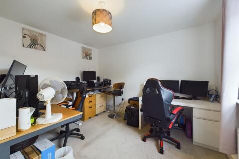 Bedroom/Office