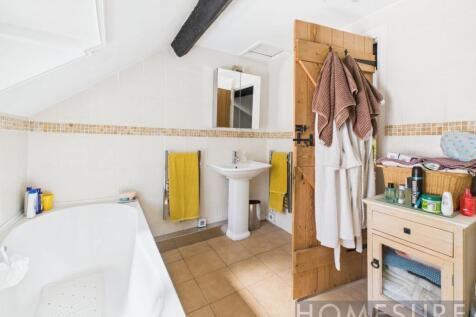 Bathroom - view 1
