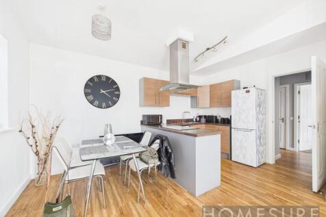 Kitchen/Living Area