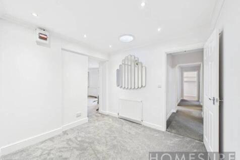 Dressing room/Office