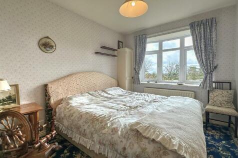 GROUND FLOOR BEDROOM