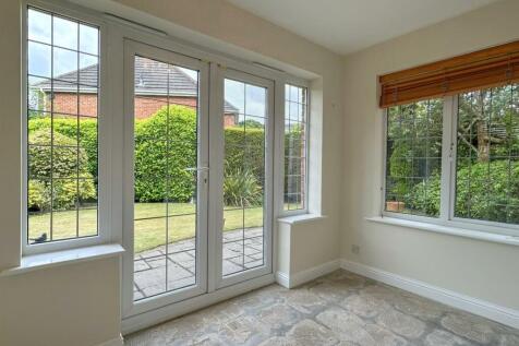 GARDEN ROOM