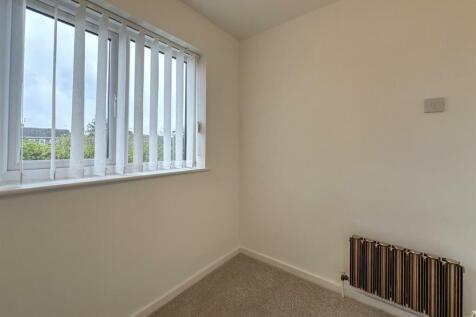 BEDROOM FIVE