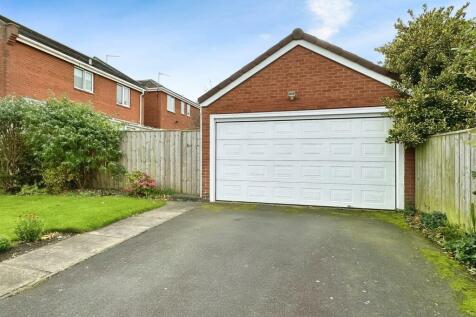 DOUBLE GARAGE