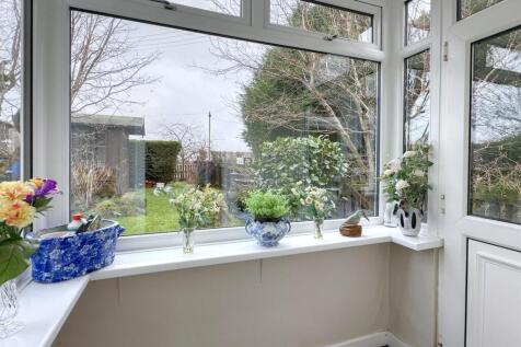 ENTRANCE PORCH