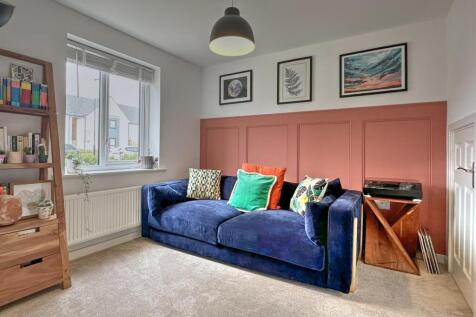 SNUG/HOME OFFICE