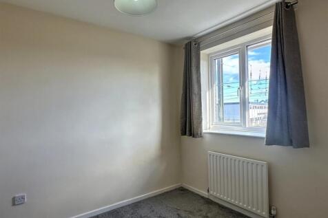 BEDROOM 2 - REAR